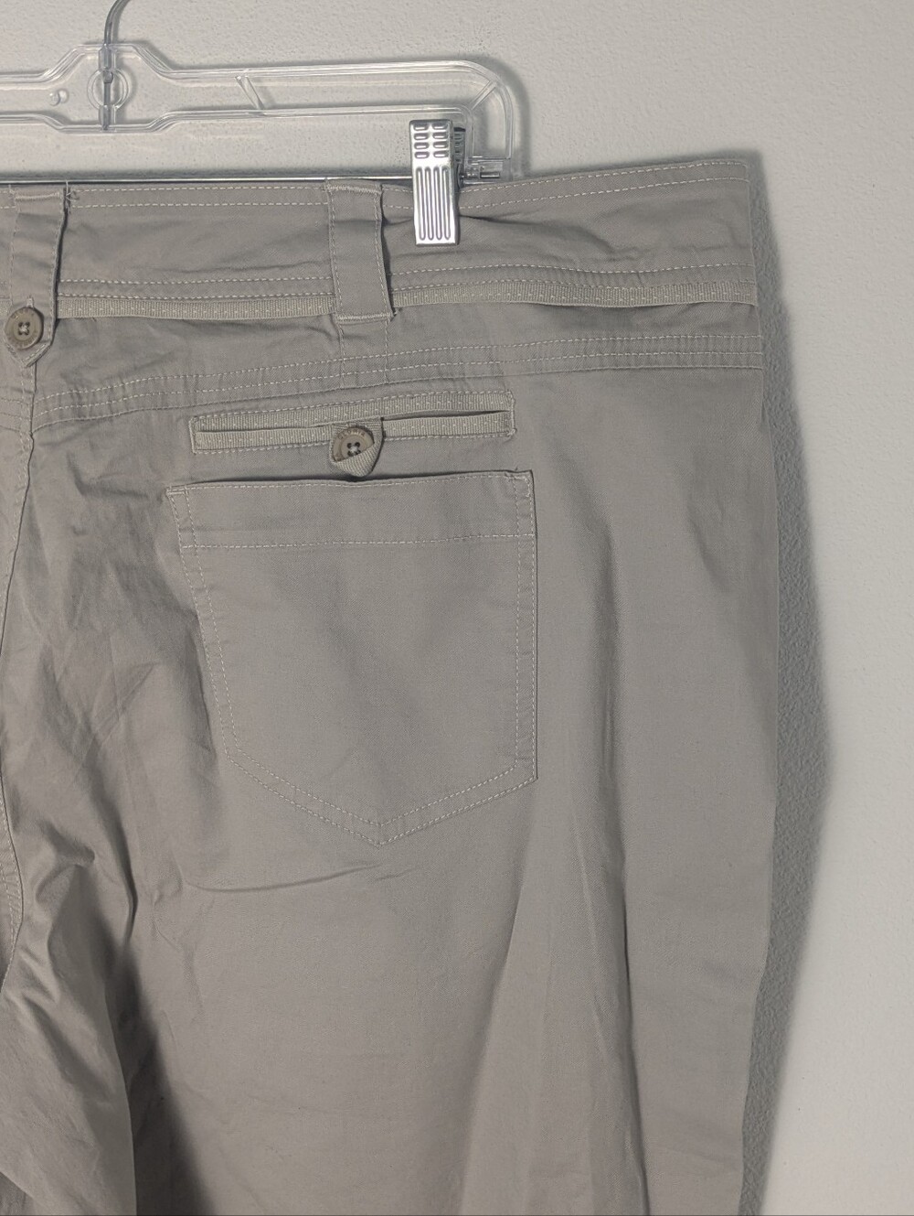 Gloria Vanderbilt Roll Up Cropped Cargo Capris Size 24 W Khaki Cuffed Hem new - Picture 7 of 16